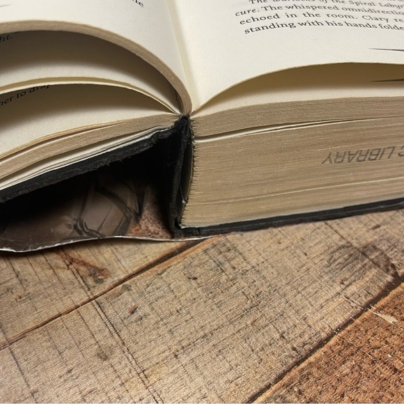 City Of Heavenly Fire The Mortal Instruments Hardcover Book Cassandra Clare - Picture 11 of 11